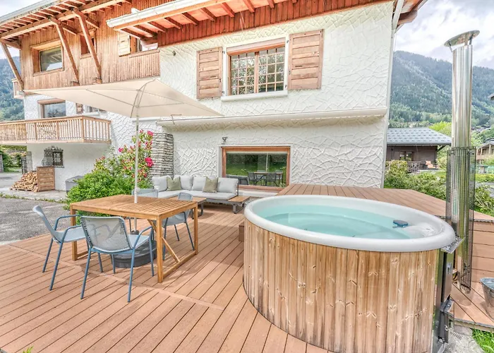 Appartement De Luxe Avec Jacuzzi, Vue Montagne Et Jardin