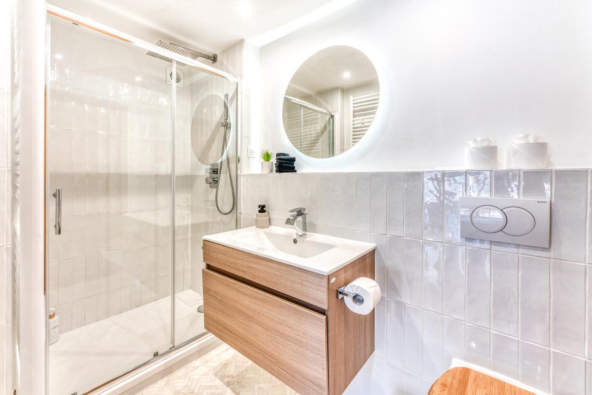 Appartement De Luxe Avec Jacuzzi, Vue Montagne Et Jardin *