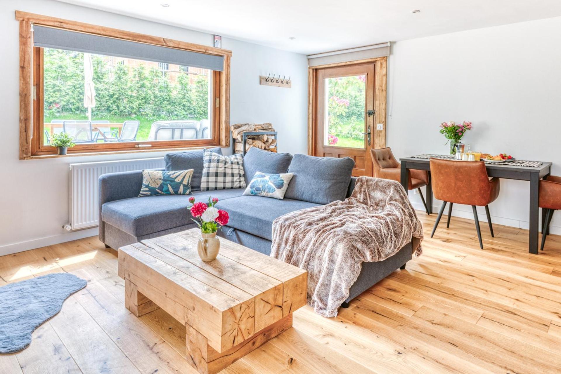 De Luxe Avec Jacuzzi, Vue Montagne Et Jardin Appartement